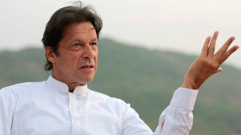 ہاں میں فوج کے ساتھ کھڑاہوں ، نواز شریف ملک میں انارکی پھیلا رہے ہیں عمران خان