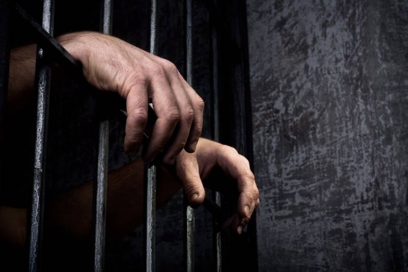 شوہر نے بیوی کے سابقہ کمپنی مالک کا کان ہی چبا ڈالا