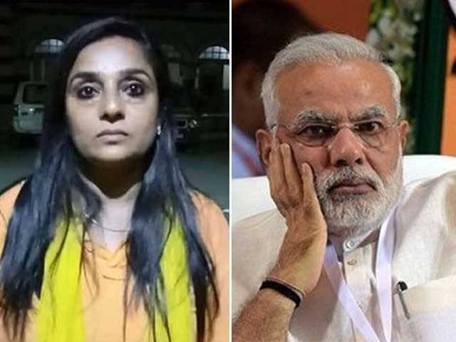 بھارتی وزیر اعظم پر چوڑیاں پھینکے والی خاتون گرفتار