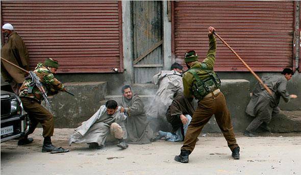 مقبوضہ کشمیر میں حریت رہنما کے نواسے کو بھی گرفتار کرلیا گیا