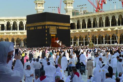 صرف 100ریال میں عمرہ کرنے کی پیشکش کر دی گئی 