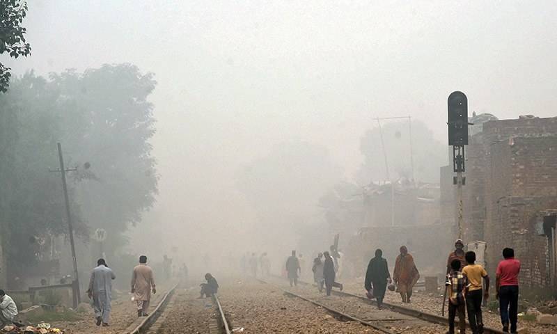 بارشوں میں تاخیرکے باعث نومبر اور دسمبر میں دھندکاسلسلہ جاری رہے گا ،محکہ موسمیات
