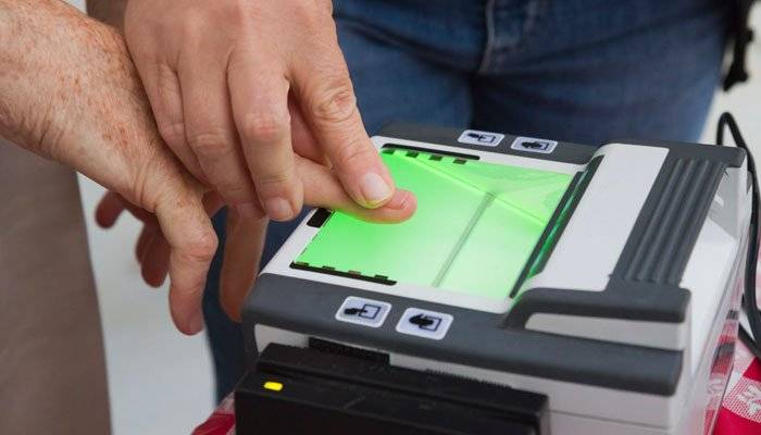 پاکستانی عمرہ زائرین کیلئے خوشخبری، فنگر پرنٹ کی شرط دسمبر تک مؤخر