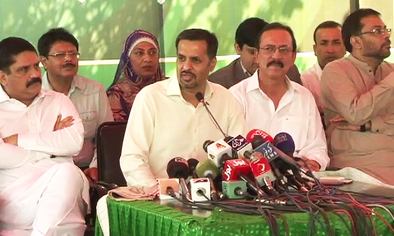 فاروق ستار کی خواہش پر اسٹیبلشمنٹ نے ملاقات کروائی، مصطفیٰ کمال