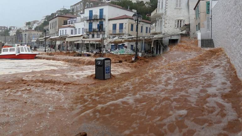 یونان میں شدید بارشوں اور سیلاب سے 15 افراد ہلاک