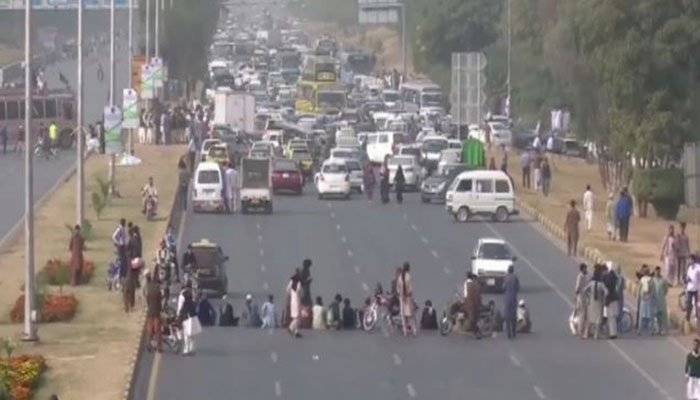 عدالت کا اسلام آباد انتظامیہ کو کل تک دھرنا ختم کرانے کا حکم