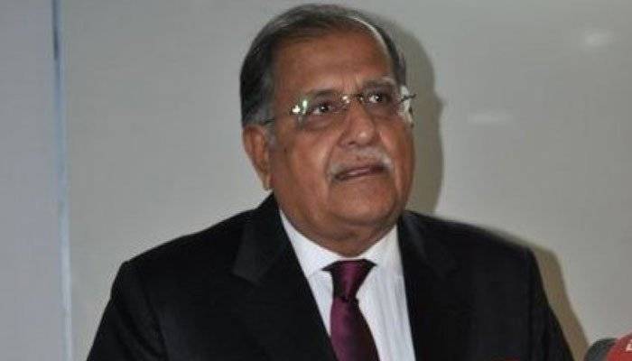 وزیر خزانہ کو مفرور قرار دئیے جانے سے پہلے استعفیٰ دے دینا چاہیے تھا : ریاض پیرزادہ