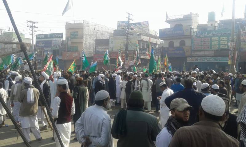 کراچی سٹار گیٹ دھرنے میں 22زخمی ہسپتال منتقل 