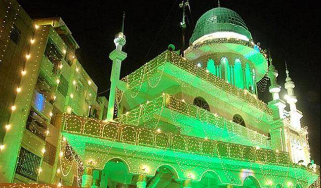 ملک بھر میں عید میلاد النبی ﷺ انتہائی عقیدت و احترام سے منائی جارہی ہے