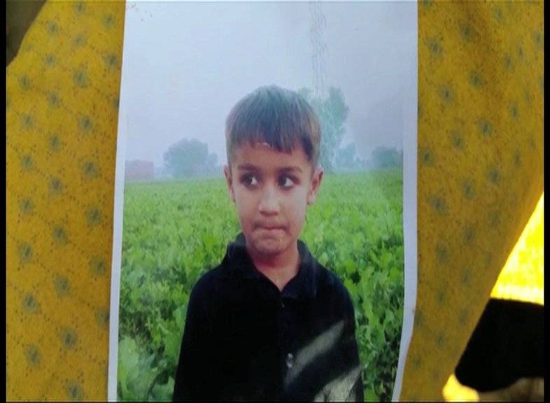 حافظ آباد، خون سفید ہو گیا، ماں نے 3 بچوں کو قتل کر دیا