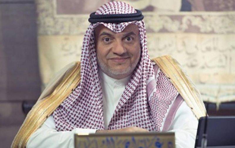 سعودی وزیر کو خواتین کے فیشن شو میں شرکت کرنا مہنگا پڑ گیا 