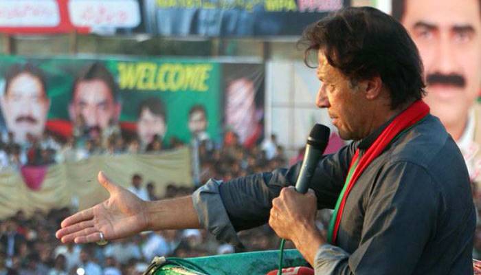 آج ہر پاکستانی پر ایک لاکھ 30 ہزار روپے قرض ہے، عمران خان 