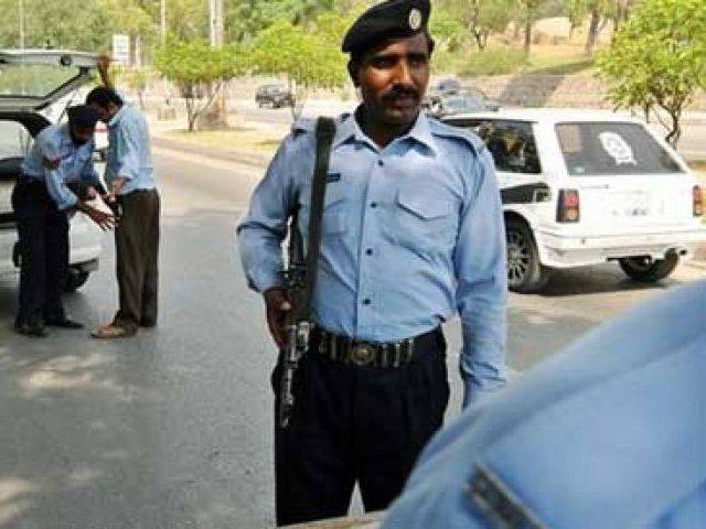 وفا قی پولیس نے مختلف کا رروائیوں کے دوران دو عورتو ں سمیت 19 ملزمان کو گرفتار کر لیا