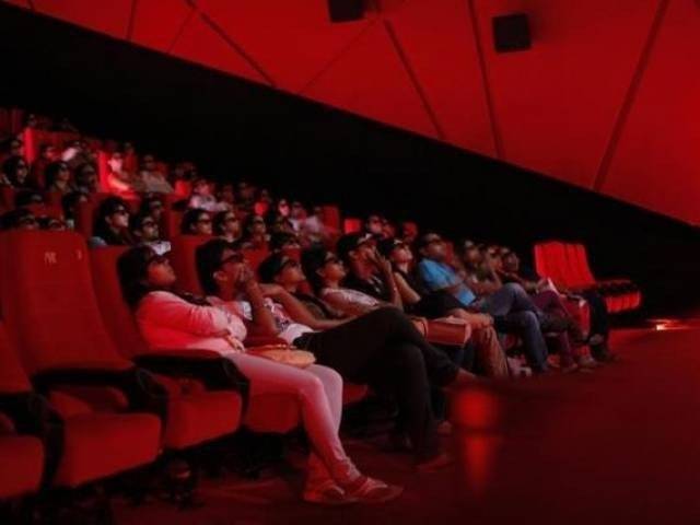 اگلے برس سے سعودی عرب میں سینما گھروں کا انقعاد کیا جائے گا
