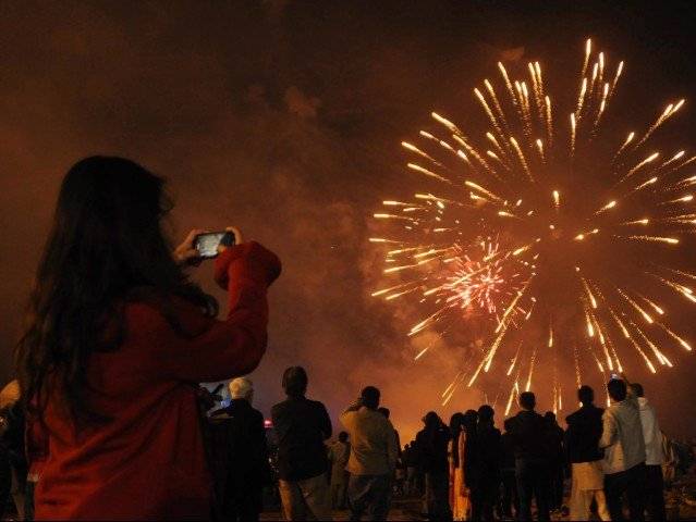 متحدہ عرب امارات میں نئے سال کے موقع پر دو چھٹیوں کا اعلان 