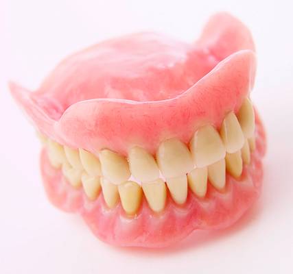 مصنوعی دانتوں کا استعمال ہڈیوں کی کمزوری کا باعث 