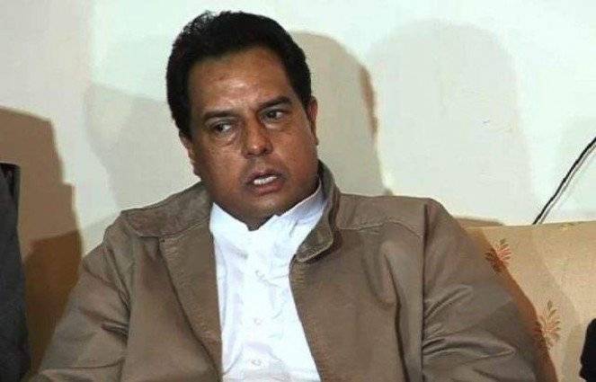 نواز شریف اور طاہر القادری ایک ہی پیر کے ہاتھ پر بیعت ہیں: کیپٹن (ر) صفدر