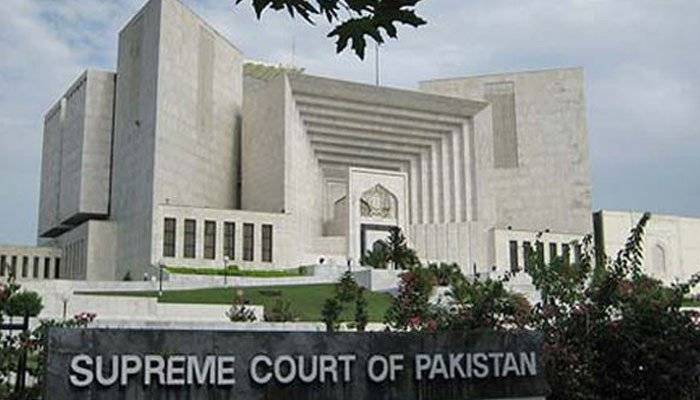 جمعہ کا دن پاکستان کی اعلیٰ عدلیہ کے تاریخی فیصلوں کا دن بن گیا