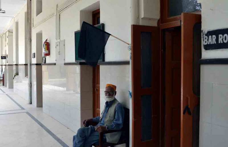 چرچ حملہ، بلوچستان بھر میں وکلا کا عدالتی امور کا بائیکاٹ