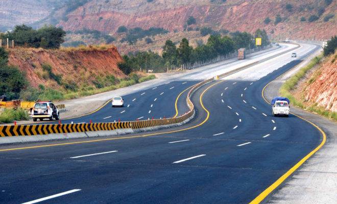 حکومت نے ملک کے 3 موٹرویز اور کراچی ائیر پورٹ کو گروی رکھ دیا