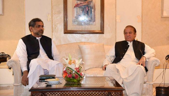 شاہد خاقان عباسی کی نواز شریف سے ملاقات، آئندہ انتخابات کی تیاریوں پر تبادلہ خیال 