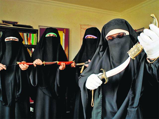 بھارتی فوج نے کشمیر میں آسیہ اندرابی کو دوبارہ گرفتار کر لیا 