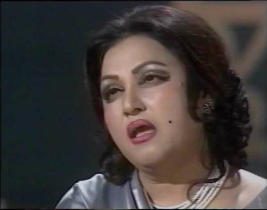معروف گلوکارہ ملکہ ترنم نور جہاں کو مداحوں سے بچھڑے17 بر س بیت گئے