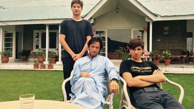 عمران خان کے دونوں بیٹے واپس لندن چلے گئے