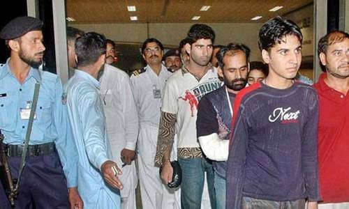 یورپ نے ڈ ی پورٹ ہونے والے 33 پاکستانیوں کو جیل بھیج دیا گیا