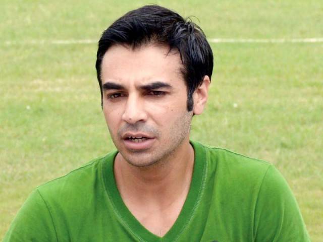 سلمان بٹ کو کھلاڑی سے تنازعہ پر ٹیم سے باہر کر دیا گیا 