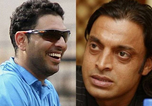 شعیب اختر کو جذباتی ٹوئٹ کرنا مہنگا پڑا گیا !یووراج سنگھ نے آڑھے ہاتھوں لے لیا 