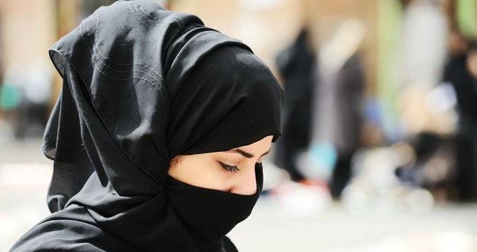 سعودی جنرل کورٹ نے احاطہ عدالت میں عورتوں پر نقاب کی پابندی ختم کردی