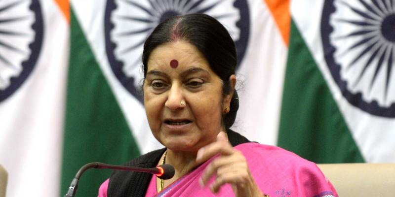 بھارتی وزیرخارجہ نے کلبھوشن یادیو سے متعلق سخت سوا لات پر لو ک سبھا کے رکن کو ٹو ئٹر پر بلاک کر دیا 