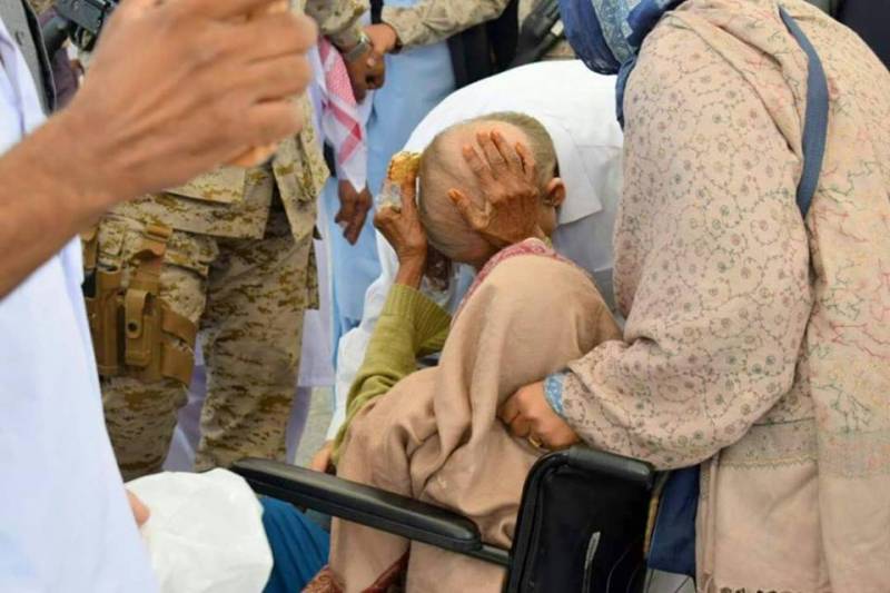 شہباز شریف کے ٹویٹر اکاونٹ پر مدینہ منورہ دورے کی اہم تصاویر شیئر کر دی