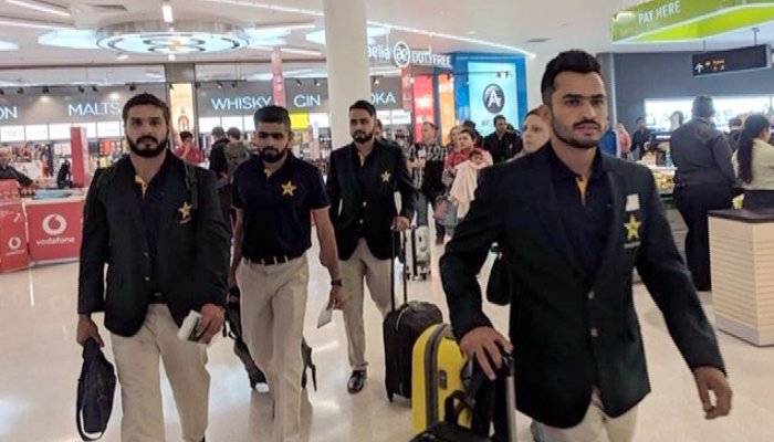 نیوزی لینڈ سے دو دو ہاتھ کرنے قومی ٹیم آکلینڈ پہنچ گئی 