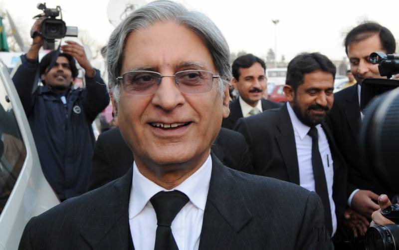 شہباز شریف راحیل شریف کے زیر استعمال طیارے میں سعودیہ گئے، اعتزاز احسن