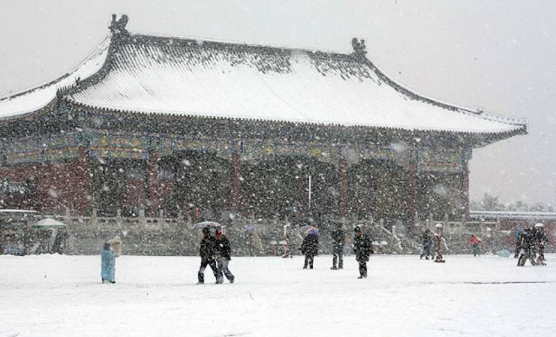 چین میں برفباری، برفانی طوفان سے 10 افراد ہلاک 