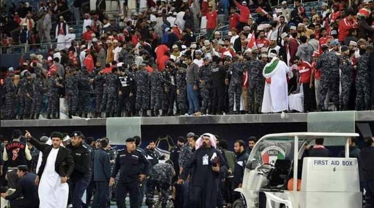 کویت میں فٹبال فائنل کے بعد سٹیڈیم میں لگی شیشے کی دیوار گرنے سے 40شائقین زخمی