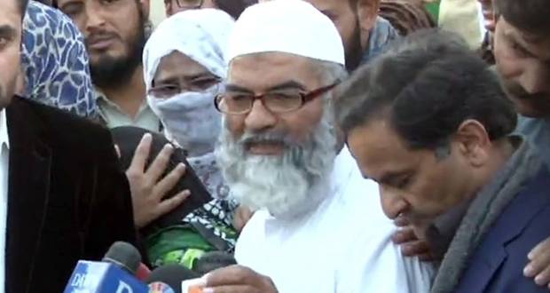 زینب کے والد نے شہباز شریف کی بنائی تحقیقاتی کمیٹی مسترد کر دی