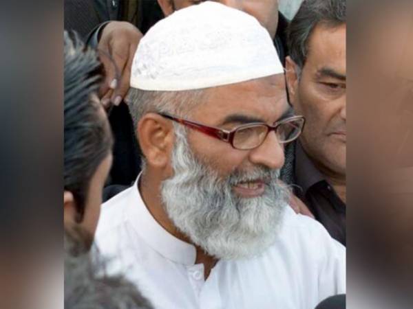 جب تک ملزم نہیں پکڑا جاتا احتجاج جاری رہے گا ، والد زینب 