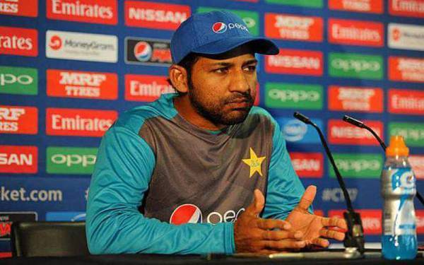 میچ کیوں ہارے ؟ سرفراز احمد نے بوجھل دل کے ساتھ سب بتا دیا پاکستانی غصے سے لال پیلے ہو گئے 