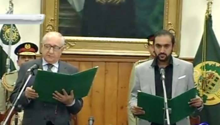 نو منتخب وزیراعلیٰ بلوچستان میر عبدالقدوس بزنجو نے عہدے کاحلف اٹھا لیا 