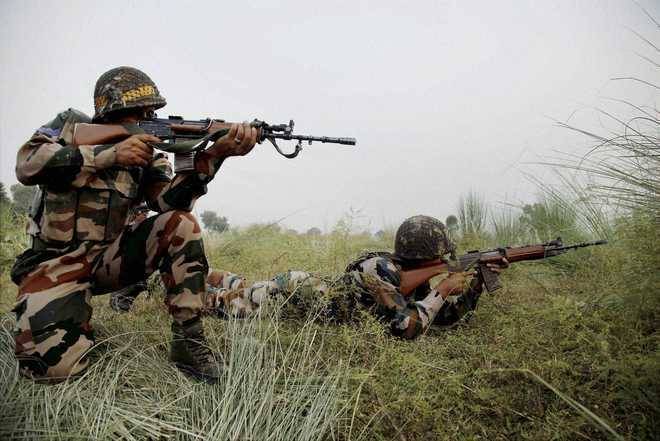 بھارت کنٹرول لائن پر اشتعال انگیزی سے باز نہ آیا، پاک فوج کے 4 جوان شہید