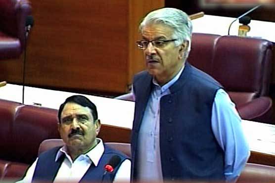 'عوام تہم پرستی کا شکار ہے اور مذہب کو تماشہ بنانیوالوں کے پیچھے چل پڑتی ہے'