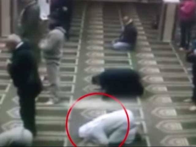مصری شہری حالت سجدہ میں خالق حقیقی سے جاملا