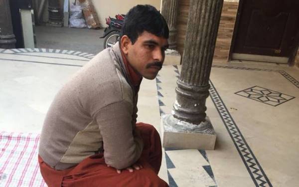  زینب کا قاتل اسے ماں باپ سے ملوانے کے بہانے ساتھ لے جانے میں کامیاب ہوا تھا