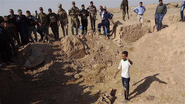 عراق میں اجتماعی قبر سے فوجیوں اور عام شہریوں کی 75 لاشیں برآمد