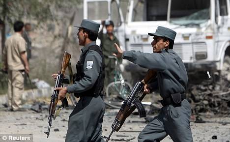 افغانستان:امریکی فوجی اڈے پر بم حملے میں 11 اہلکار مارے گئے