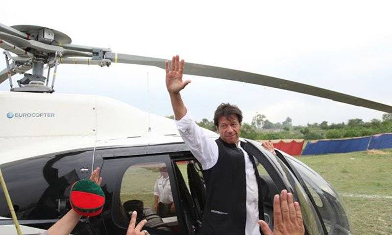 عمران خان کا خیبرپختونخوا کے سرکاری ہیلی کاپٹرز کا دل کھول کر مفت استعمال، 74 گھنٹے کا سفر کیا