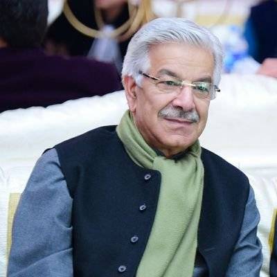 پی ٹی آئی نے خواجہ آصف کو نااہل قرار دلوانے کیلئے تیاری پکڑ لی
